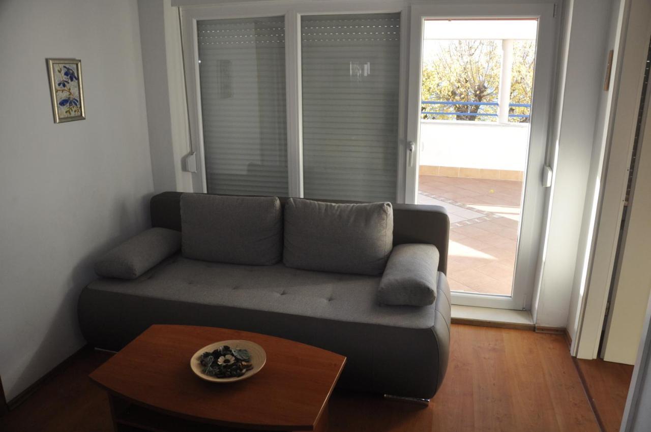 Apartment Katnic 1-2-3 Crikvenica Exterior foto