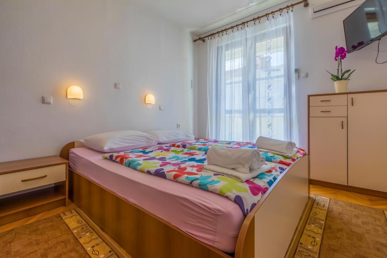 Apartment Katnic 1-2-3 Crikvenica Exterior foto
