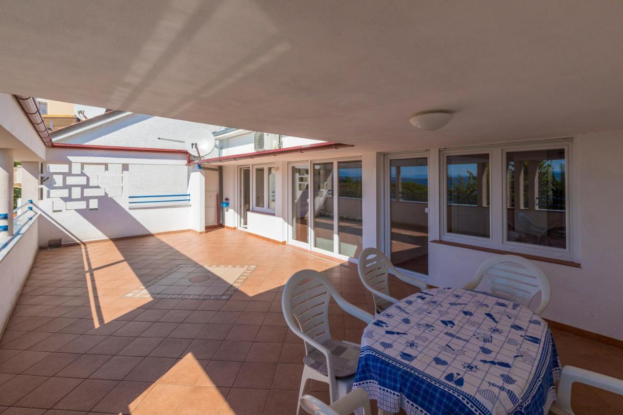 Apartment Katnic 1-2-3 Crikvenica Exterior foto